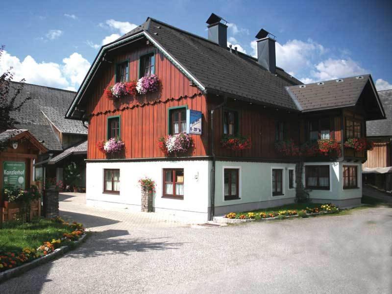 Kanzlerhof Bad Mitterndorf Exteriör bild